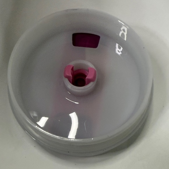 Stanley Pink Thermos with Straw 40oz - Picture 7 of 9